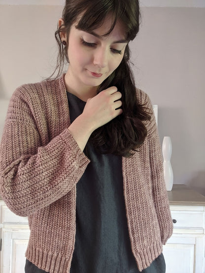 Cervion Cardigan | lässige Jacke aus Cheeky Merino Joy von Rosy Green Wool