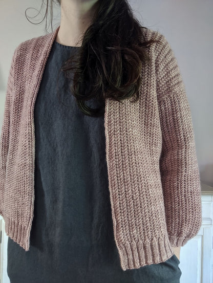 Cervion Cardigan | lässige Jacke aus Cheeky Merino Joy von Rosy Green Wool