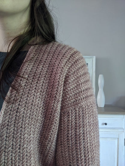 Cervion Cardigan | lässige Jacke aus Cheeky Merino Joy von Rosy Green Wool