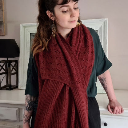 Hornet Scarf | fantastisches Muster aus Merino und Soft Silk Mohair von Knitting for Olive