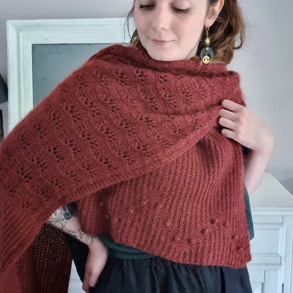 Hornet Scarf | fantastisches Muster aus Merino und Soft Silk Mohair von Knitting for Olive