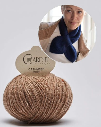 Bam Bam Bow | Mini-Tuch in Schleifenform aus Classic Cashmere von Cardiff