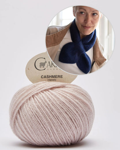 Bam Bam Bow | Mini-Tuch in Schleifenform aus Classic Cashmere von Cardiff