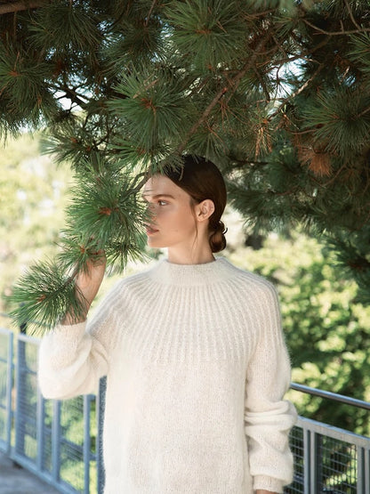 Big Bow Sweater | seductively delicate sweater from Tynn Silk Mohair by Sandnes Garn