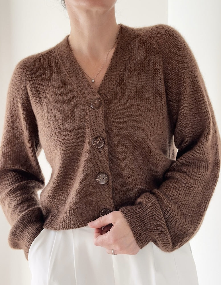 Teddy Dera Cardigan Lite von Caidree mit Brushlight von Cardiff Cashmere 1