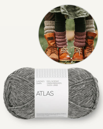 Calluna Socks | schlichte Beinstulpen aus Atlas von Sandnes Garn
