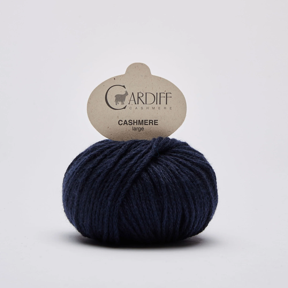 Cardiff Cashmere Large Farbe cosmo 647