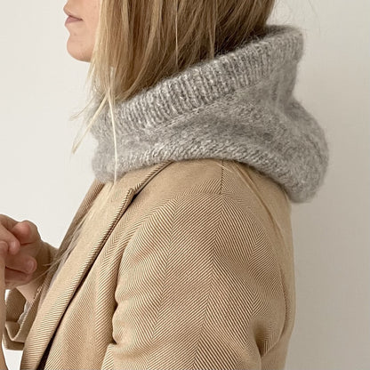 Coco Amour Knitwear Harris Hood Schalkapuze aus Smart und Tynn Silk Mohair von Sandnes Garn 4