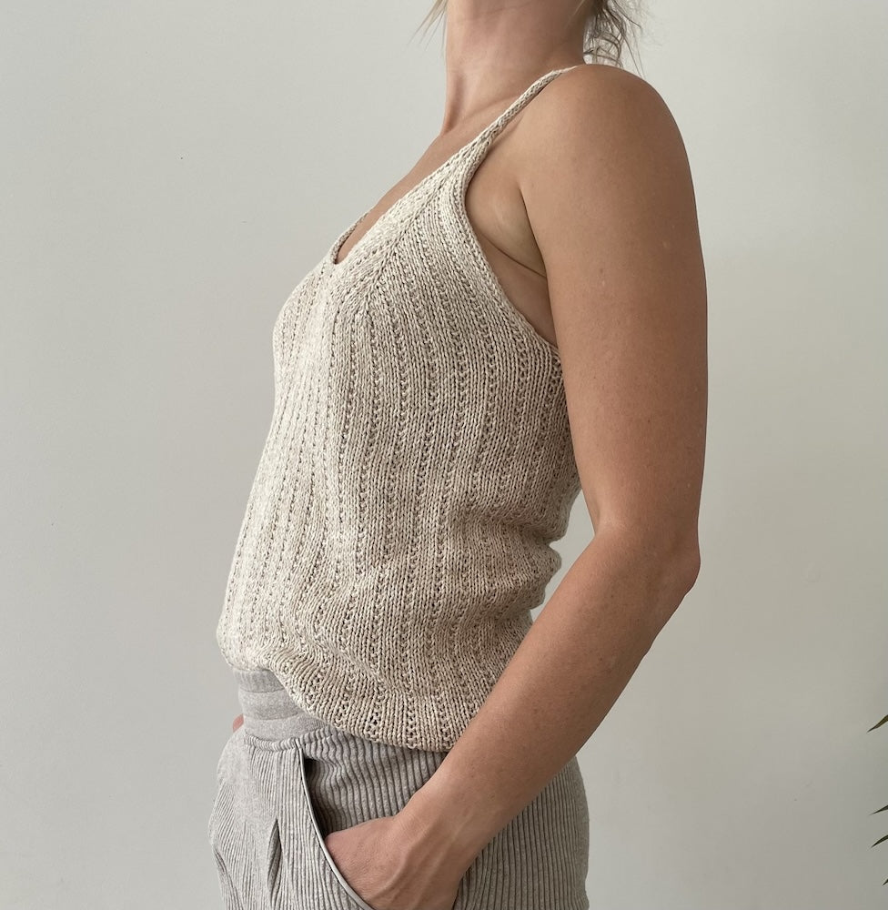 Coco Amour Knitwear Margot Camisole aus Line von Sandnes Garn 2