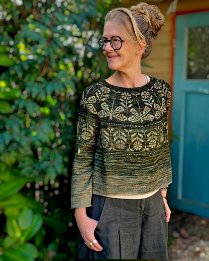 Dragonfly Sweater | feines Libellenmuster aus Pinta von Pascuali