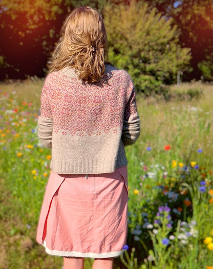 Golden Poppy Sweater | zarte Blüten aus Pinta von Pascuali