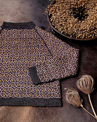 Kaleidoscope Sweater | all over zartes Muster aus Puno Winikunka von Pascuali