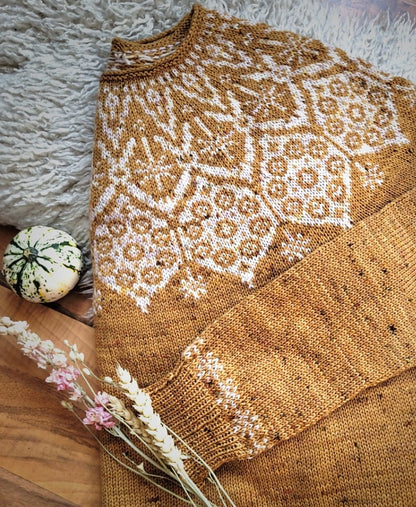 Sagittarii Sweater | romantisch feines Muster aus Pinta von Pascuali