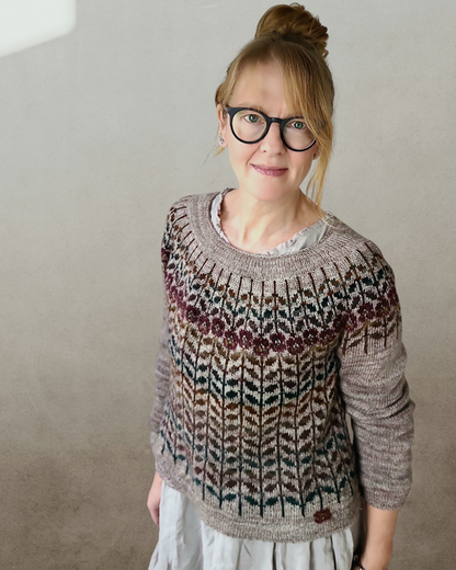 Sleeping Beauty Sweater | zarte Blätter und Blüten aus Balayage von Pascuali