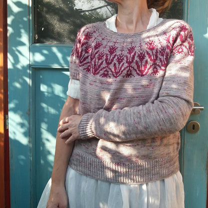 Tulipa Sweater | traumhaftes Tulpenmuster aus Pinta von Pascuali