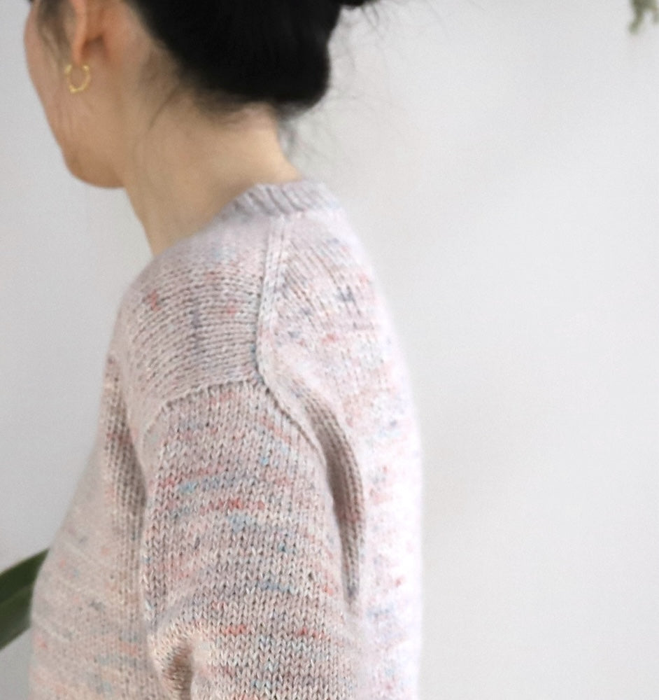 Eri Shimizu ToF Sweater mit Double Sunday und Tynn Silk Mohair Print von Sandnes Garn 3