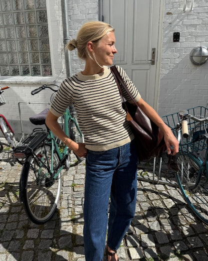 Friday Tee | bezaubernde Streifen aus Sunday von Sandnes Garn