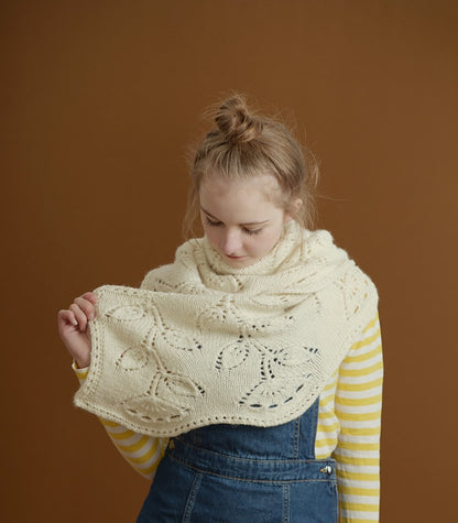 Grow your flower garden | Blüten aus Big Merino Hug von Rosy Green Wool