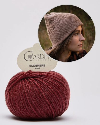 Heljä Mütze | extrem weiches Zopfmuster aus Classic Cashmere von Cardiff