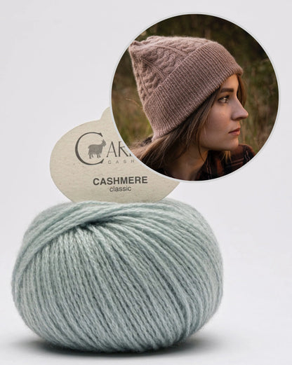 Heljä Mütze | extrem weiches Zopfmuster aus Classic Cashmere von Cardiff