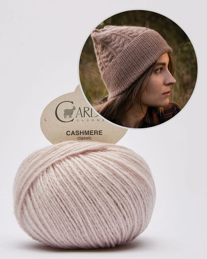 Heljä Mütze | extrem weiches Zopfmuster aus Classic Cashmere von Cardiff