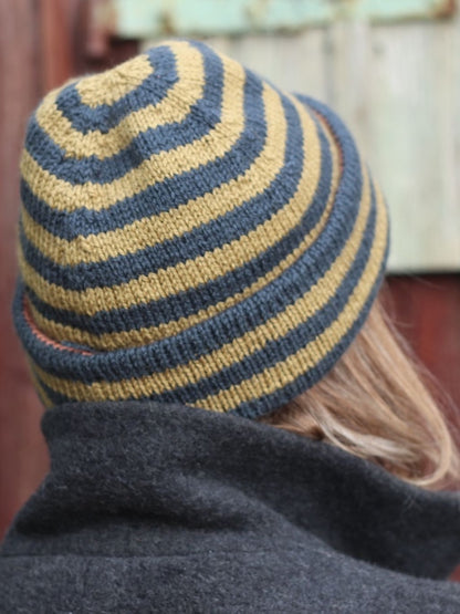 Versa Hat | fantastische Streifen aus Double Sunday von Sandnes Garn