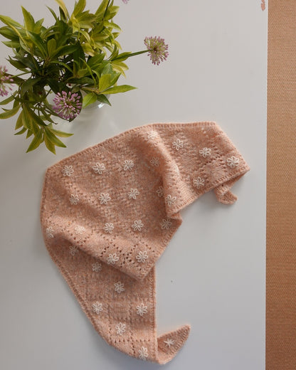 Meadowbright | romantic lace pattern in Le Petit Lambswool by Biches & Bûches