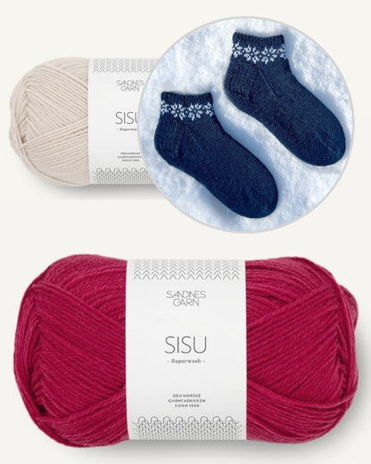 January Socks | Schneeflockenmuster aus Sisu von Sandnes Garn mit Gratisanleitung