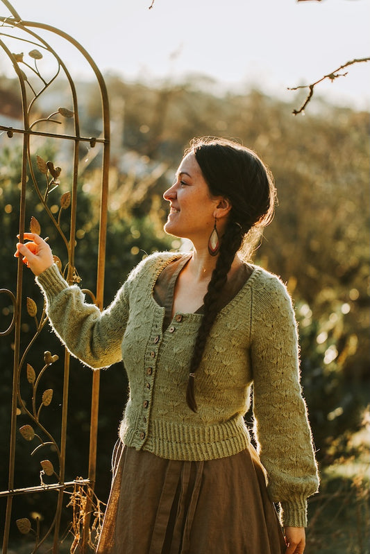 Kleinigkeitenliebe Meadowflower Cardigan mit Sole von Pascuali 1