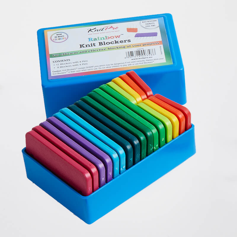 KnitPro Spannkämme regenbogen, in dose mit geöffnetem Deckel
