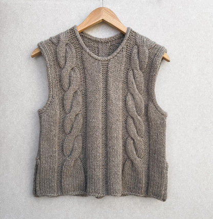 Emma Slipover | bezauberndes Zopfmuster aus Heavy Merino, Merino und Soft Silk Mohair