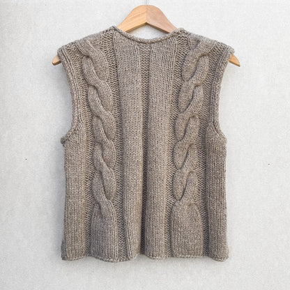 Emma Slipover | bezauberndes Zopfmuster aus Heavy Merino, Merino und Soft Silk Mohair