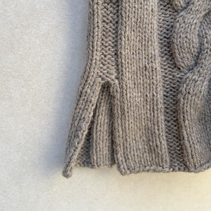 Emma Slipover | bezauberndes Zopfmuster aus Heavy Merino, Merino und Soft Silk Mohair