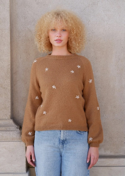 Daisy Sweater | süße Blüten aus Merino, Soft Silk Mohair und Pure Silk von Knitting for Olive