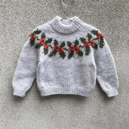 Holly Sweater Kids | bezaubernder Weihnachtspullover aus Merino und Soft Silk Mohair von Knitting for Olive