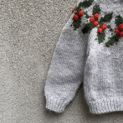 Holly Sweater Kids | bezaubernder Weihnachtspullover aus Merino und Soft Silk Mohair von Knitting for Olive