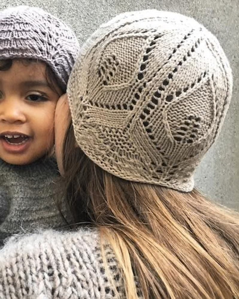 Knitting for Olive Lace Beanie mit Merino 1
