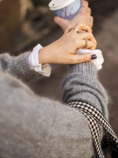 Comfort Zone Sweater | super weich und bequem aus Alpakka Silke und Tynn Silk Mohair von Sandnes Garn