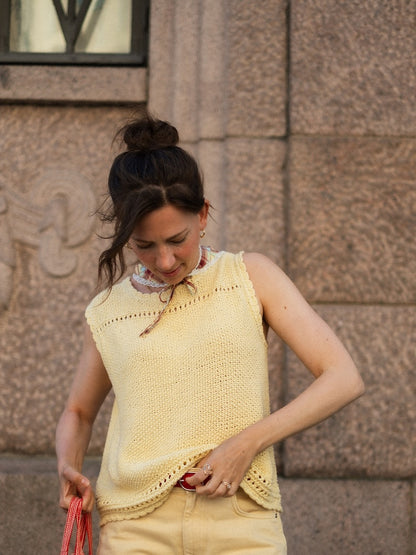 Cornflake Top | sonniges Top aus Line von Sandnes Garn