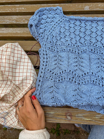 Seashore Dress | zartes Muster aus Tynn Line von Sandnes Garn
