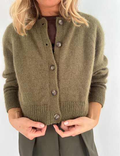 Cardigan Darcy | veste courte classique avec Sunday et Tynn Silk Mohair de Sandnes 