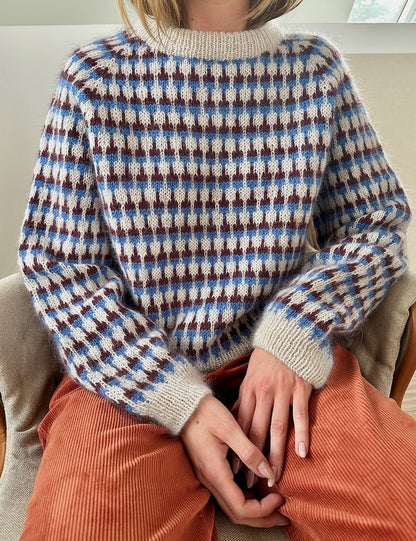 Facet Sweater | kleinteiliges Muster aus Tynn Peer Gynt und Tynn Silk Mohair von Sandnes