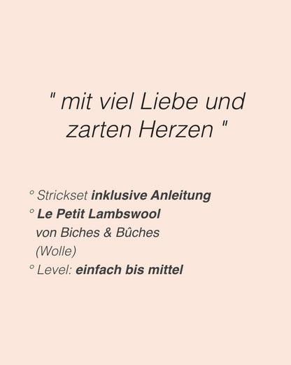 Lille Hjerte Shawl | zarte kleine Herzen aus Le Petit Lambswool von Biches & Bûches