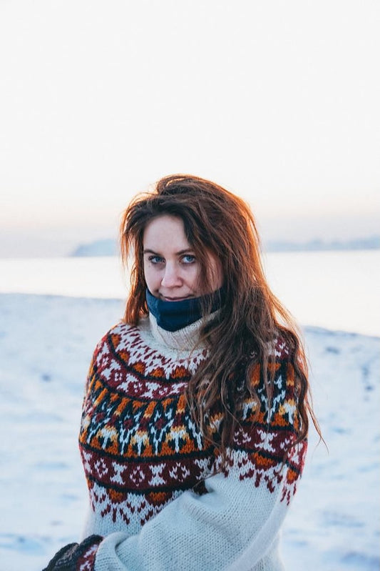Arctic Summer Polar Sweater | fantastisches Muster aus Alafosslopi von Lopi Island