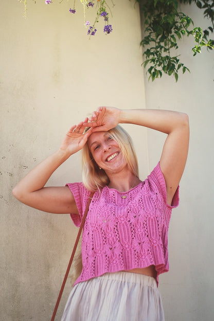 Woollahra Tee | Shirt with a beautiful pattern made from Mandarin Petit by Sandnes Garn 