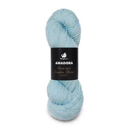 Amadora | handgefärbte feine Merinowolle in zartem Farbspiel