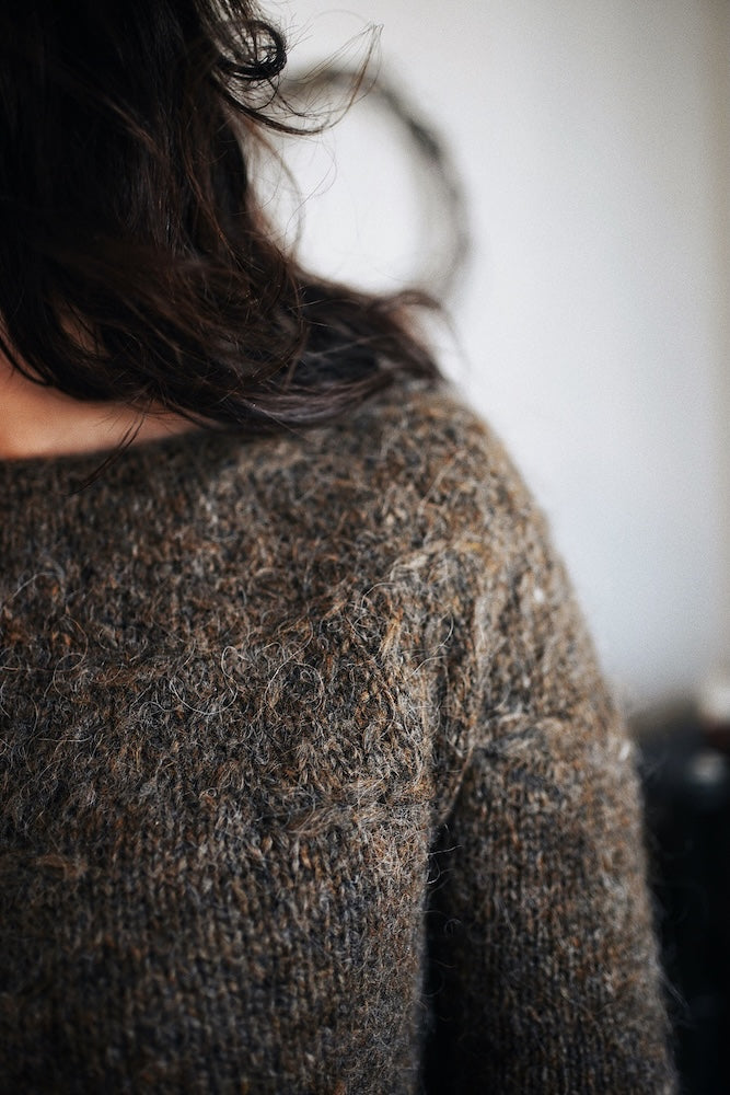 Wild Posy Sweater von Melody Hoffmann mit Plötulopi von Lopi Island 7