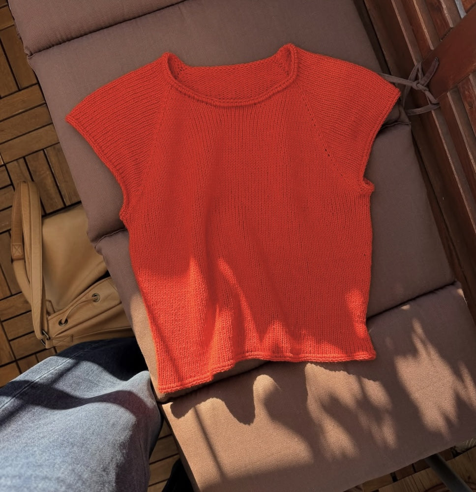 MINI Tee | simple and undeniably beautiful, made from Line by Sandnes Garn