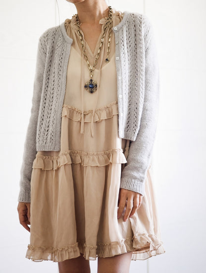 Leonie Cardigan | romantisch und weich aus Classic Cashmere von Cardiff