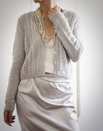 Leonie Cardigan | romantisch und weich aus Classic Cashmere von Cardiff